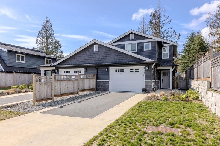 1062 Celia Crescent - Gibsons & Area Half Duplex for Sale, 3 Bedrooms (R3008702)