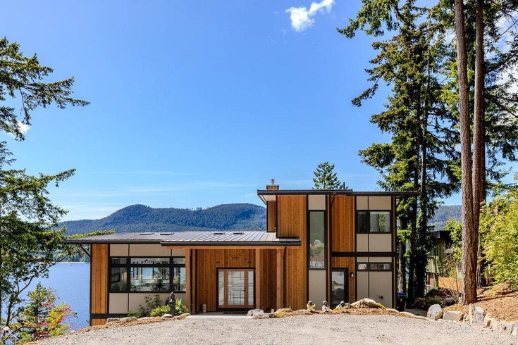 6101 - 6099 Coracle Drive - Sechelt District Single Family Residence for Sale, 3 Bedrooms (R3032164)