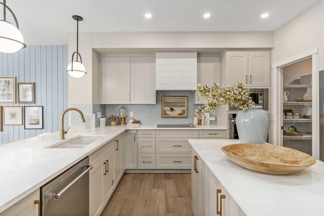 80 Magnolia Green SE - Mahogany Detached for Sale, 3 Bedrooms (A2215294)
