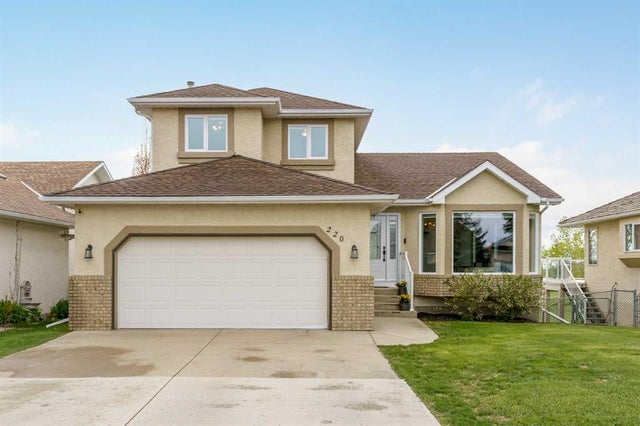 220 Lakeside Greens Drive  - Lakeside Greens Detached for Sale, 4 Bedrooms (A2219011)
