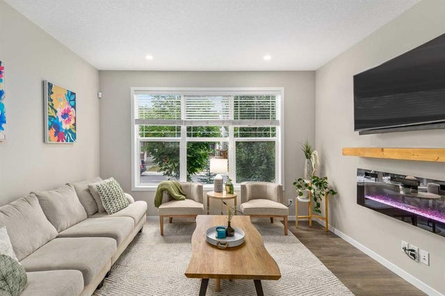 76 Masters Manor SE - Mahogany Detached for Sale, 4 Bedrooms (A2234034)