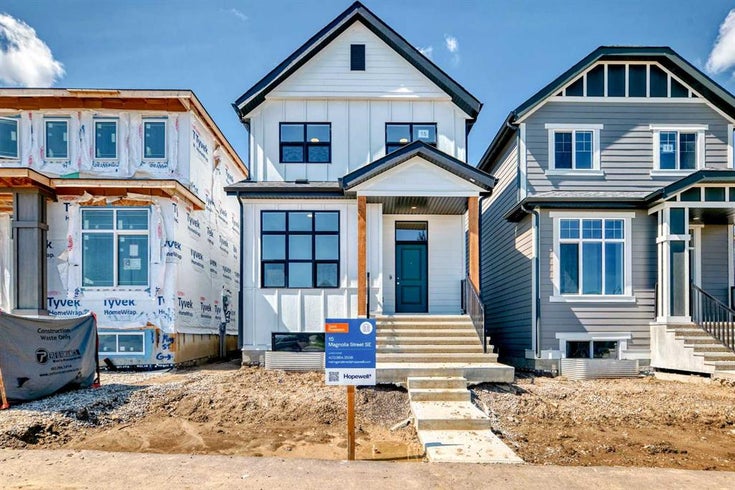 15 Magnolia Street  - Mahogany Detached for Sale, 3 Bedrooms (A2238787)