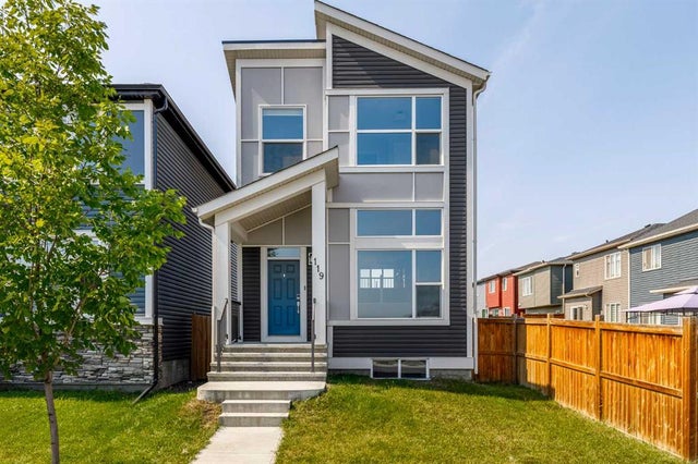 119 Belmont Gardens SW - Belmont Detached for Sale, 4 Bedrooms (A2253174)