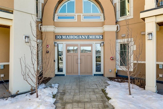 201, 30 Mahogany Mews SE - Mahogany Apartment for sale, 2 Bedrooms (A1171327)