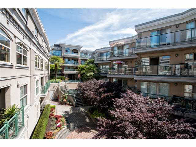 126 332 Lonsdale Avenue - Lower Lonsdale Apartment/Condo, 1 Bedroom (V1135180)