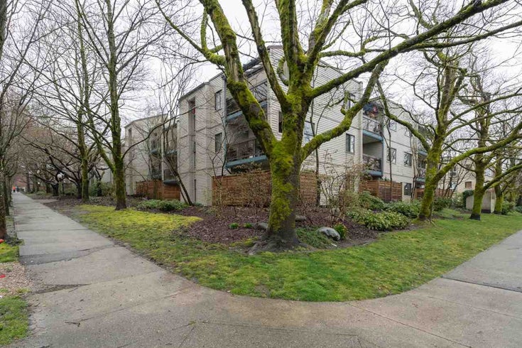 214 1422 E 3rd Avenue - Grandview Woodland Apartment/Condo, 2 Bedrooms (R2447248)