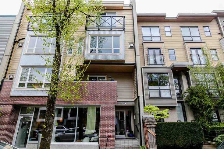 202 3736 Commercial Street - Victoria VE Townhouse, 1 Bedroom (R2056415)