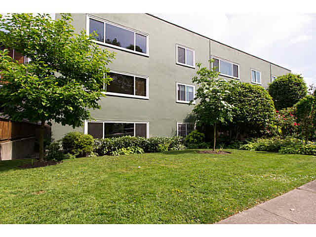 3 1480 Arbutus Street - Kitsilano Apartment/Condo, 2 Bedrooms (V1123023)