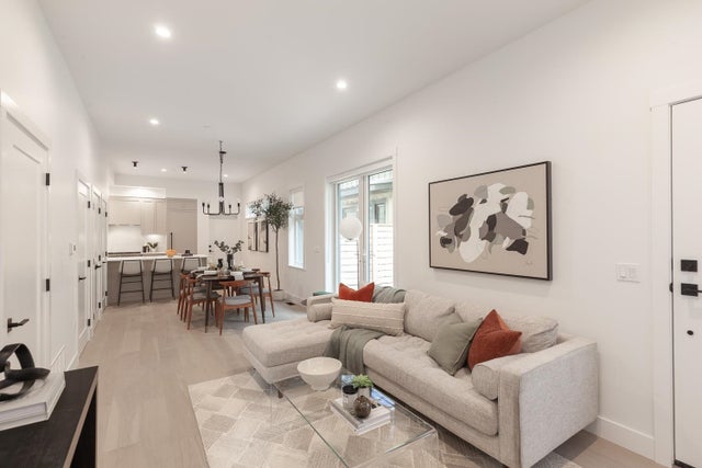 1071 Semlin Drive - Grandview Woodland Townhouse for Sale, 3 Bedrooms (R3010309)