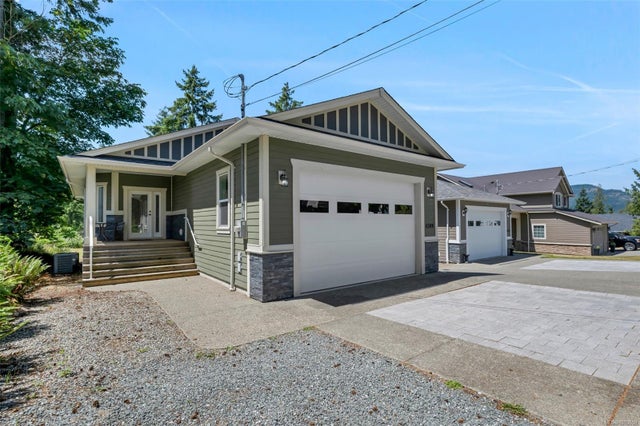 4500 Lanes Rd - Du Cowichan Bay Single Family Residence for Sale, 2 Bedrooms (1003659)