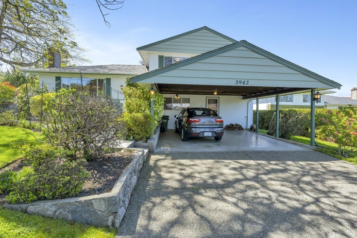  3942 Marjean Pl, Saanich, BC - SE Cedar Hill Single Family Detached for sale, 4 Bedrooms (930539)