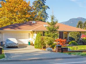  6390 Wicks Rd, Duncan, BC - Du East Duncan Single Family Residence, 5 Bedrooms (800274)