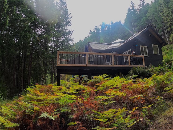 201 GEORGIA VIEW ROAD - Galiano Island House/Single Family for sale, 2 Bedrooms (R2630971)