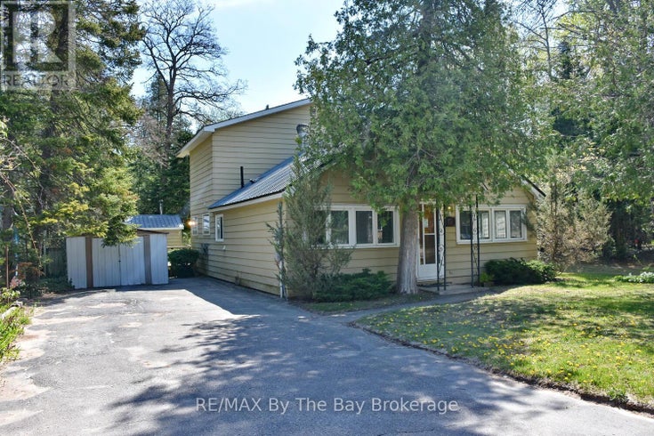 15 SYLVAN AVENUE - Wasaga Beach House for Sale, 4 Bedrooms (S12153028)