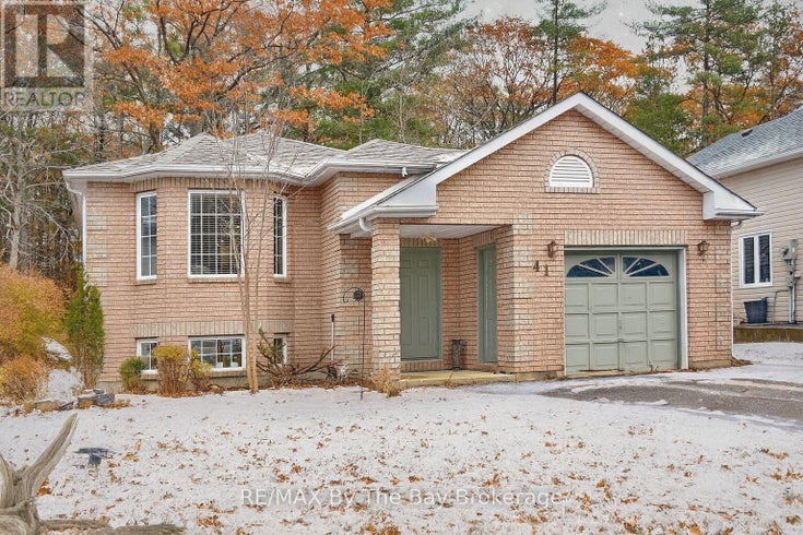 41 WESLEY AVENUE - Wasaga Beach House for Sale, 5 Bedrooms (S12544016)