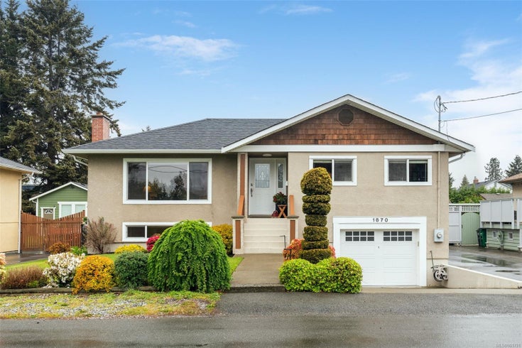 1870 Kings Rd - SE Camosun Single Family Residence, 4 Bedrooms (961791)