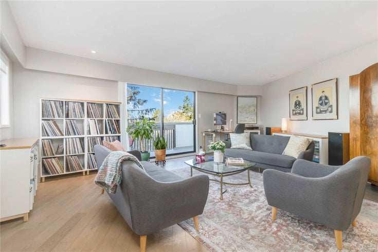 311 - 3962 Cedar Hill Rd - SE Mt Doug Condo Apartment for Sale, 2 Bedrooms (988282)