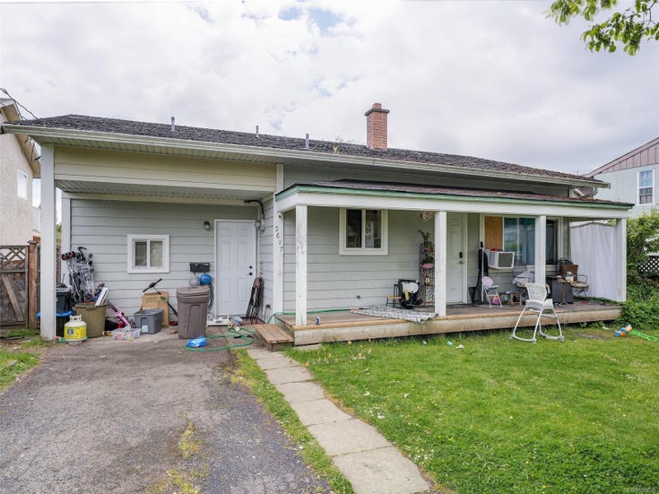 9617 Fourth St - Si Sidney South-East Single Family Residence for Sale, 2 Bedrooms (999835)