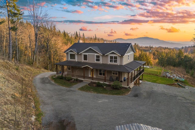 5108 CEDARWOOD COURT - Sumas Mountain House with Acreage for sale, 6 Bedrooms (R2861095)