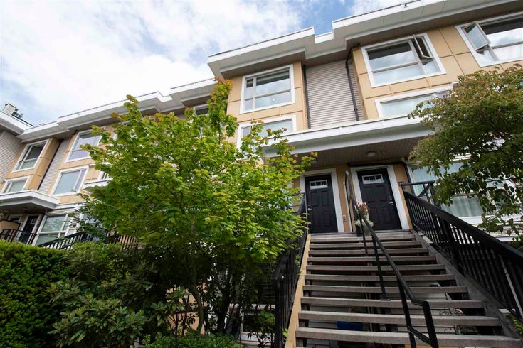 56 728 W 14th Street - Mosquito Creek Townhouse for sale(R2587987)