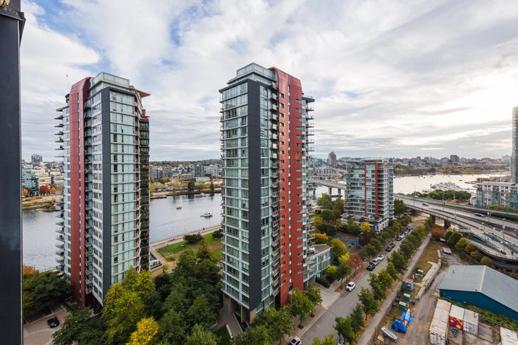 1906 33 SMITHE STREET - Yaletown Apartment/Condo for sale, 1 Bedroom (R2758329)
