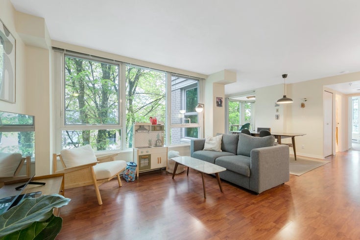 413 500 W 10TH AVENUE - Fairview VW Apartment/Condo, 2 Bedrooms (R2885283)