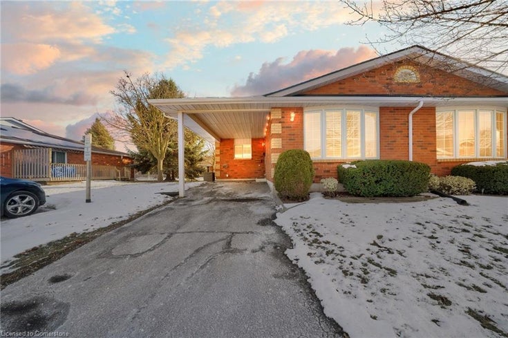 Unit 17 - 20 Courtland Drive, Brantford, ON  N3R 7Y2 - Brantford TWNHS