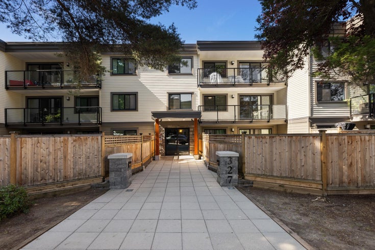 205 327 W 2ND STREET - Lower Lonsdale Apartment/Condo for sale, 2 Bedrooms (R2822219)