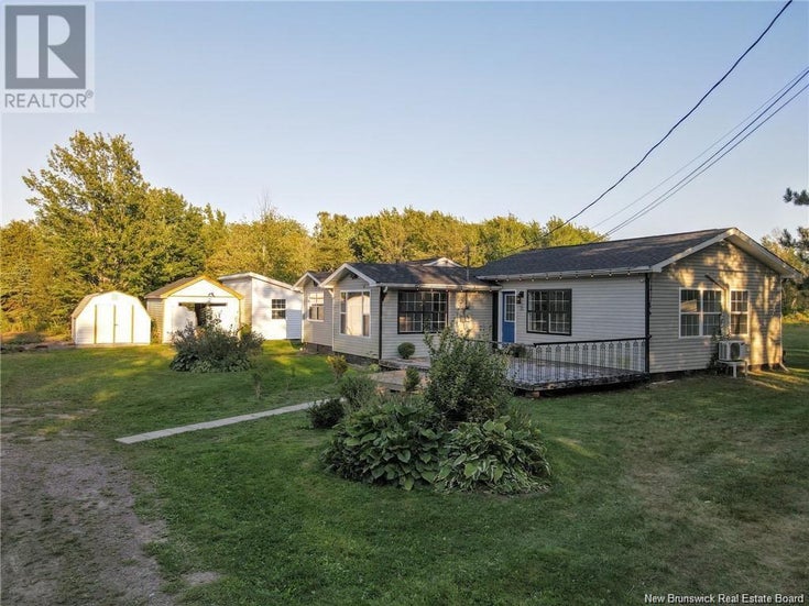 21 Olivier Road - Beaubassin East House for Sale, 2 Bedrooms (NB113994)
