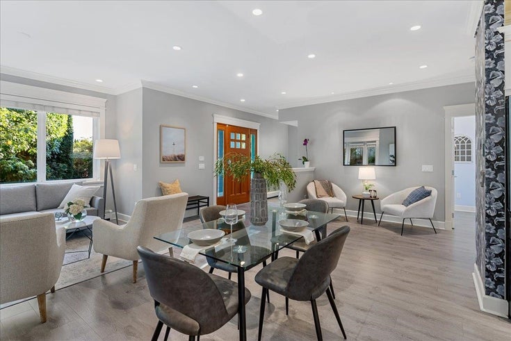 344 E 8th Street - Central Lonsdale Half Duplex for Sale, 3 Bedrooms (R2993900)