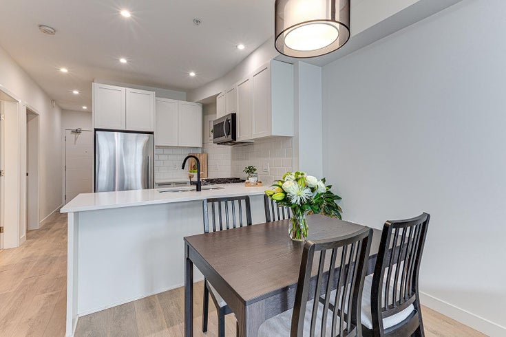 302 - 5415 Brydon Crescent - Langley City Apartment/Condo, 2 Bedrooms (R2998459)