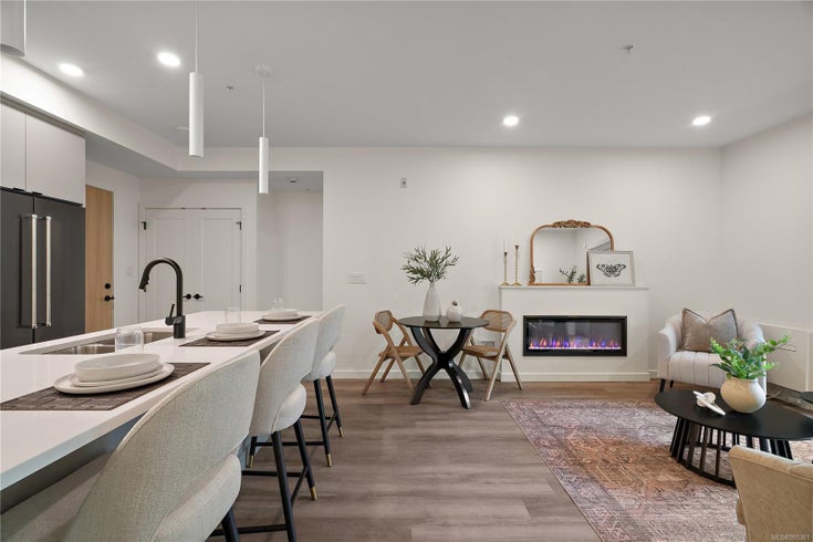 B304 - 1102 Esquimalt Rd - Es Rockheights Condo Apartment for Sale, 2 Bedrooms (995361)