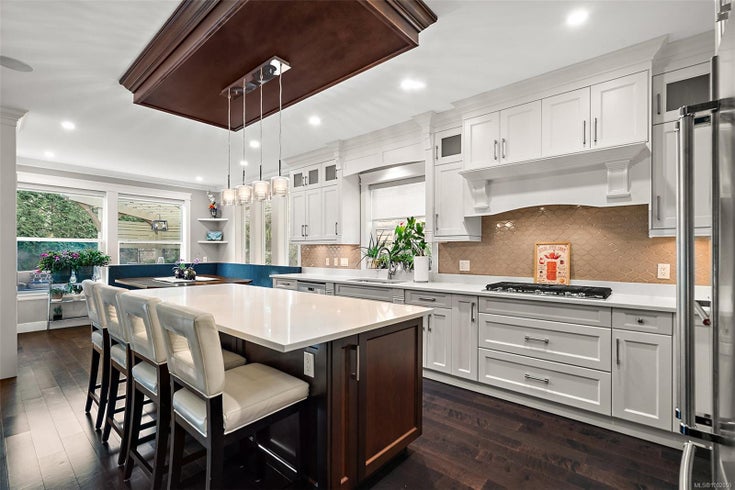 2103 Champions Way - La Bear Mountain Single Family Residence for Sale, 5 Bedrooms (1002059)