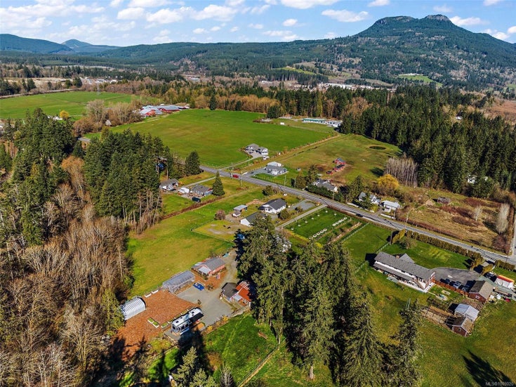 3574 Cowichan Lake Rd - Du West Duncan Single Family Residence for Sale, 4 Bedrooms (1003020)