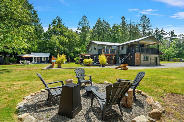 870 Woodcreek Dr - NS Deep Cove Single Family Residence for Sale, 4 Bedrooms (1004587)