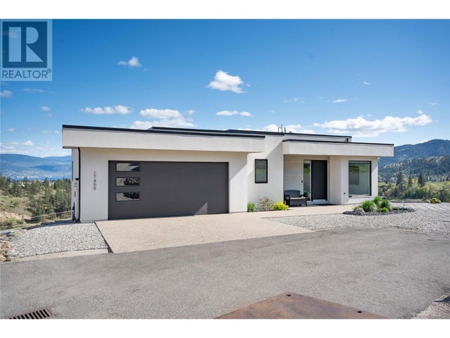 17499 SANBORN Street - Summerland House for Sale, 3 Bedrooms (10345532)