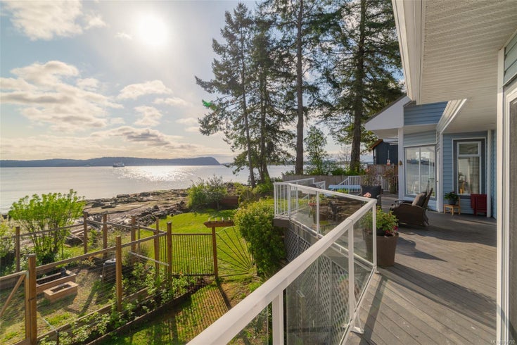 192 Captain Morgans Blvd - Isl Protection Island Single Family Residence for Sale, 4 Bedrooms (996732)