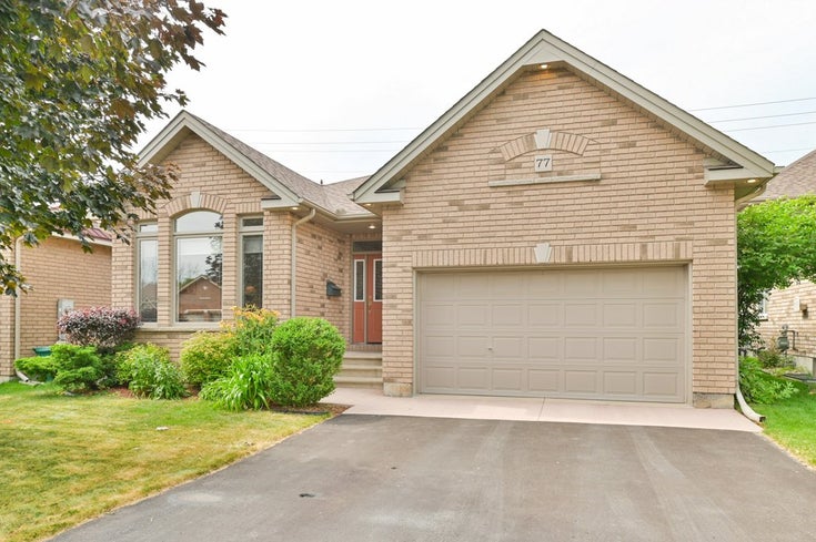 77 Gavey St. Belleville - Belleville Ward Detached for Sale, 2 Bedrooms (X12257373)