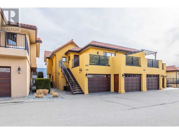 14611 Downton Avenue Unit# 102 - Summerland Row / Townhouse for Sale, 3 Bedrooms (10338388)