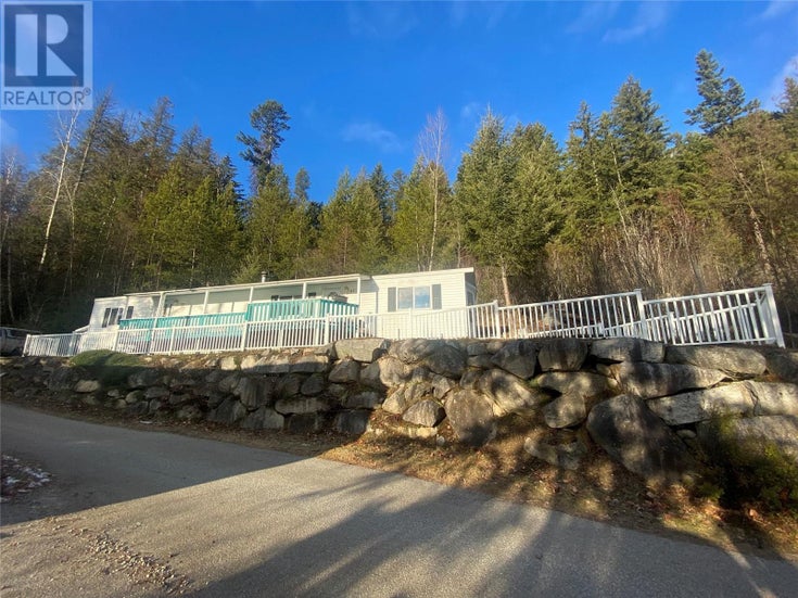 739 Hwy 3a Highway Unit# #63 - Nelson Manufactured Home for sale, 2 Bedrooms (10332900)