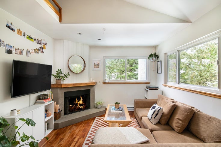 404 - 2101 Castle Drive - Nordic Other for Sale, 2 Bedrooms (R3064280)