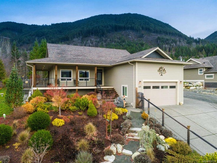  470 Mountain View Dr - Du Lake Cowichan Single Family Detached for sale, 3 Bedrooms (830123)