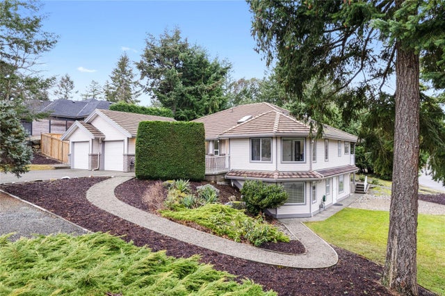 3455 Carmichael Rd - PQ Fairwinds Single Family Residence for Sale, 4 Bedrooms (994531)