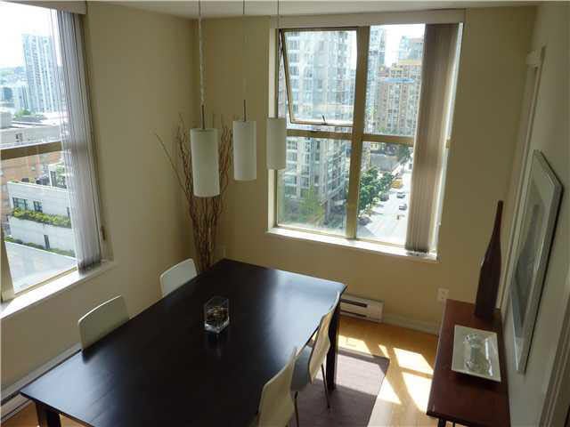 1207 969 Richards Street - Downtown VW Apartment/Condo for sale, 1 Bedroom (V831253)