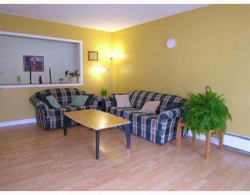 65 916 Lytton Street - Windsor Park NV Apartment/Condo for sale, 3 Bedrooms (V740461)