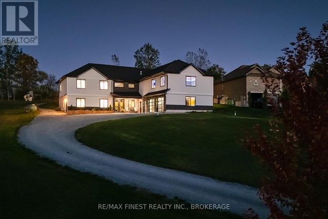 181 MORGAN DRIVE - Frontenac (frontenac South) House for Sale, 7 Bedrooms (X12440924)