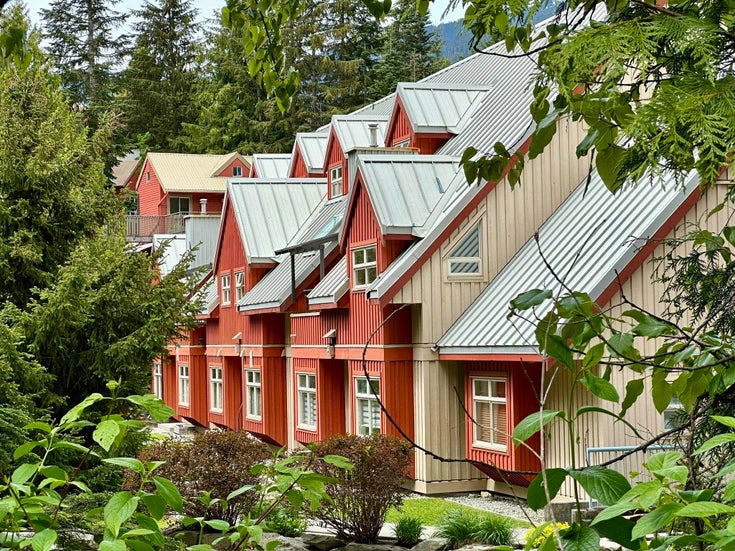 21 - 2050 Lake Placid Road - Whistler Creek Apartment/Condo for Sale, 1 Bedroom (R3009496)