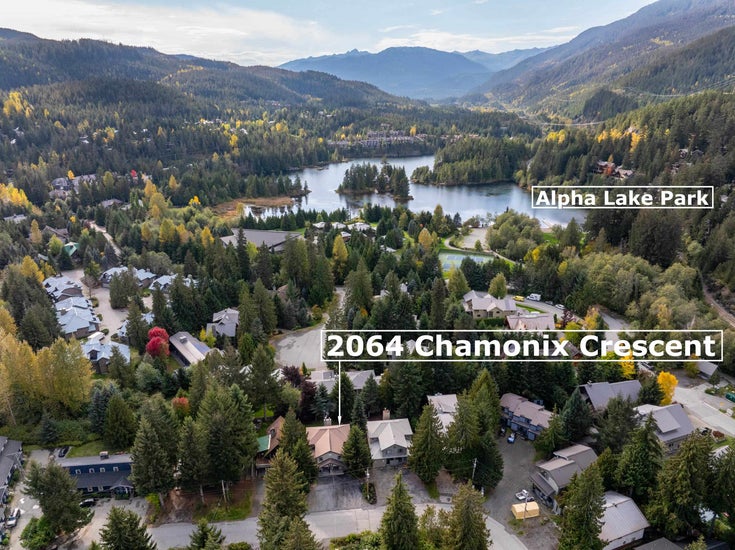 2064 Chamonix Crescent - Whistler Creek Half Duplex for Sale, 3 Bedrooms (R3054356)