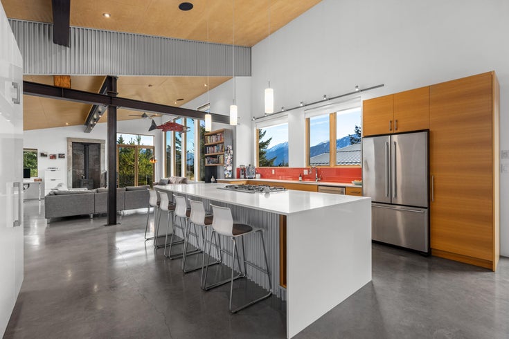 7465 Dogwood Street - Pemberton Single Family Residence for Sale, 3 Bedrooms (R3088658)