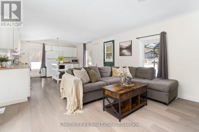 40 - 21 MOUNT VERNON TRAIL W - Huntsville (chaffey) Other for Sale, 3 Bedrooms (X12187873)